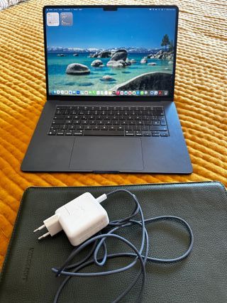 MacBook Air 15 M2 (2023) 24GB 512GB. Medianoche