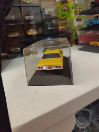 Coche a escala 1/43 Chevrolet Bel Air Taxi