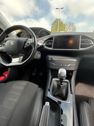 Peugeot 308 5p Active 1.2 PureTech 96Kw 130cv SS