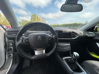 Peugeot 308 5p Active 1.2 PureTech 96Kw 130cv SS