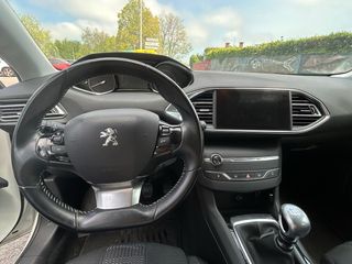 Peugeot 308 5p Active 1.2 PureTech 96Kw 130cv SS