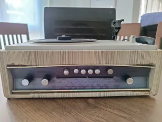 Tocadiscos Vintage Beige y Gris