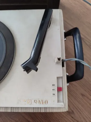 Tocadiscos Vintage Beige y Gris