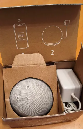 Echo Dot 5ª Gen con Orologio Alexa