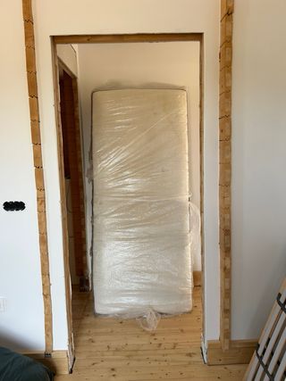 Cama juvenil y colchón de 90x200