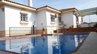 Chalet en alquiler en Centro - La Costilla en Rota