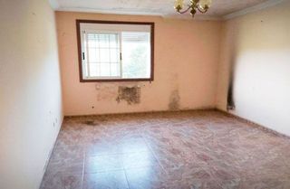 Casa en venta en Dozón