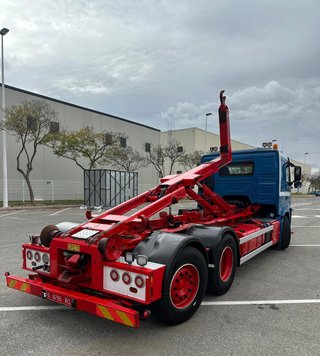 Volvo Porta Gancho FM 450