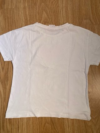 Camiseta Zara corazón rojo talla 6