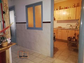 Casa adosada en venta en Valdepeñas