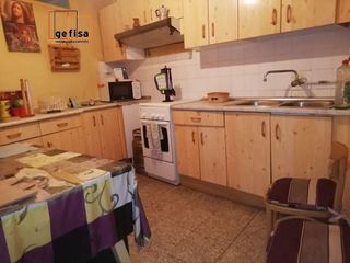 Casa adosada en venta en Valdepeñas