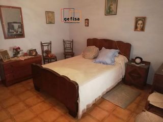 Casa adosada en venta en Valdepeñas