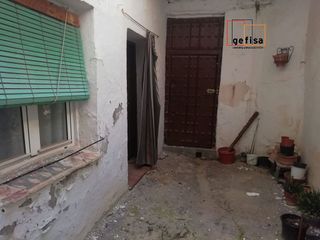 Casa adosada en venta en Valdepeñas