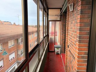 Piso en alquiler en La Vega - Oteruelo en León