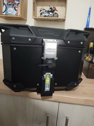Maleta Top Case GIVI TREKKER OUTBACK EVO SMART 42