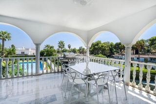 Chalet en alquiler en Nueva Andalucía centro en Marbella