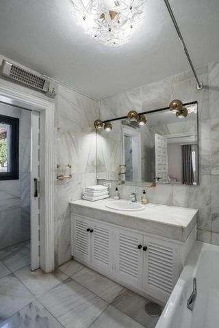 Chalet en alquiler en Nueva Andalucía centro en Marbella