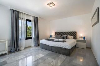 Chalet en alquiler en Nueva Andalucía centro en Marbella