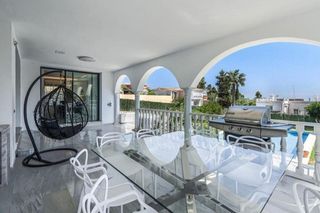 Chalet en alquiler en Nueva Andalucía centro en Marbella