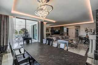 Chalet en alquiler en Nueva Andalucía centro en Marbella