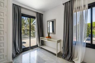 Chalet en alquiler en Nueva Andalucía centro en Marbella