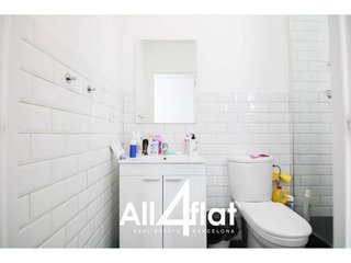 Piso en venta en El Poble Sec - Parc de Montjuïc en Barcelona