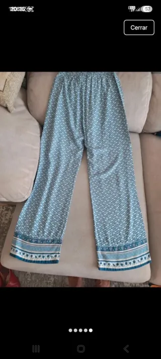 Pantalones anchos estampados azules