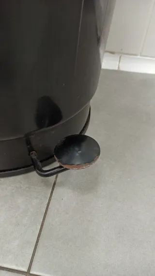 Cubo basura con pedal de 50L