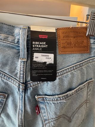 Pantalón Levi's Mujer Desgastado Talla 24/29