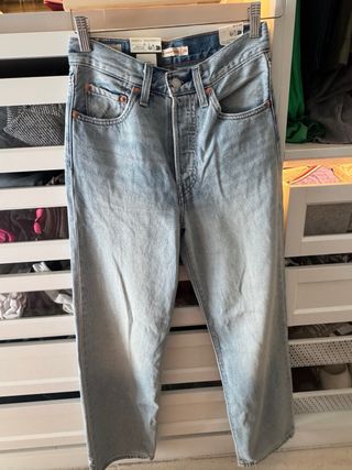 Pantalón Levi's Mujer Desgastado Talla 24/29
