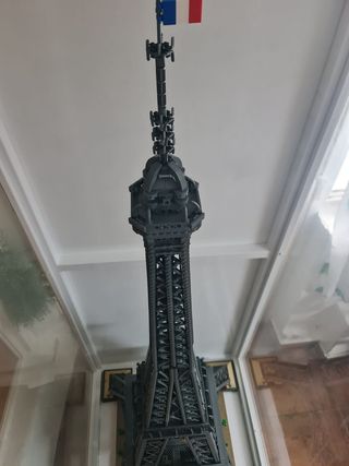 LEGO Torre Eiffel 10307 + Vitrina