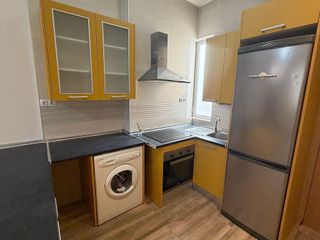 Piso en alquiler en Pacífico en Madrid