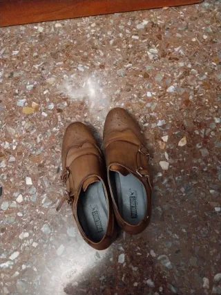 Chaqueta de cuero marrón