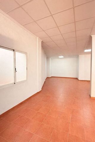 Local comercial en venta en Riba-roja de Túria