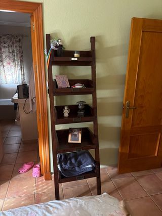 Estantería de madera Banak