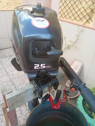 Motor fueraborda Hidea 2.5 HP 4 tiempo