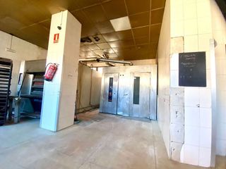 Local comercial en alquiler en Natahoyo en Gijón
