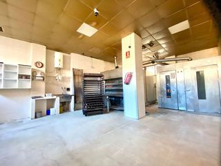 Local comercial en alquiler en Natahoyo en Gijón
