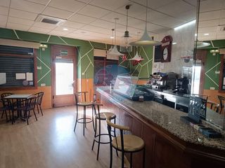 Local comercial en venta en La Vega - Oteruelo en León