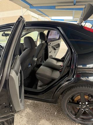 Ford Focus 2010 etiqueta B