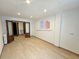 Piso en alquiler en Centro en Ourense