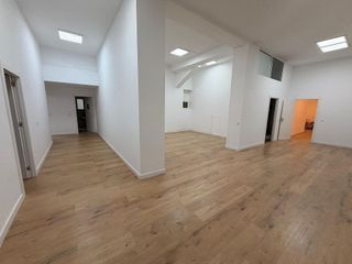 Local comercial en alquiler en Ensanche Centro - Puerto en Málaga