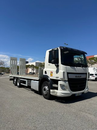Camión DAF 330 CV