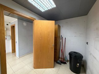 Local comercial en venta en Montcada Centre - La Ribera en Montcada i Reixac