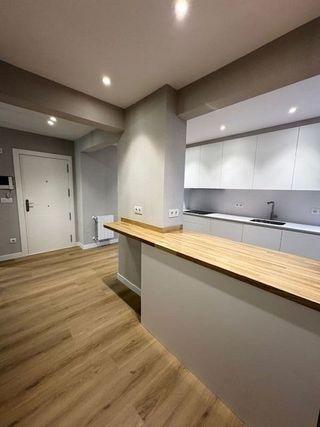 Piso en alquiler en Las Arenas Centro en Getxo