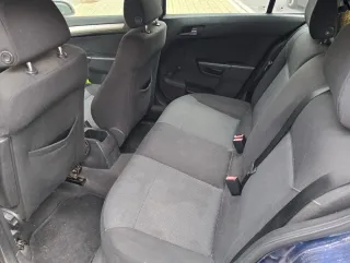 Opel Astra 2007