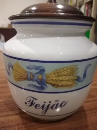 Pote de Porcelana Feijão