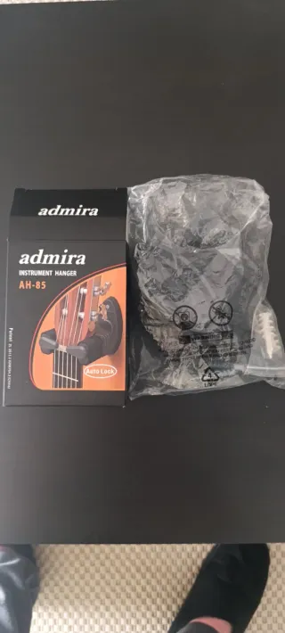 Soporte Pared Guitarra Admira AH-85