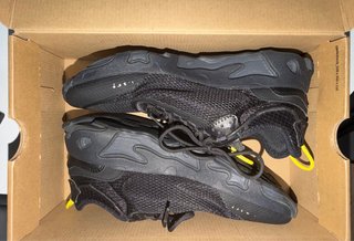 Nike React Live Running Negro/Amarillo