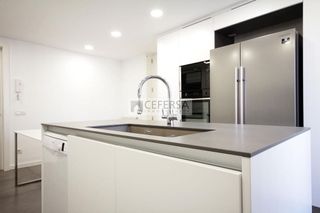 Ático en alquiler en Les Tres Torres en Barcelona